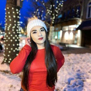 Meet your Posher, Denise